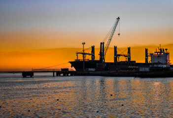 Fototapeta premium tardes de sol 