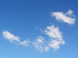 Naklejka na ściany i meble 白い雲と青空