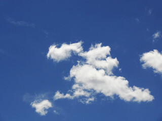 Fototapeta premium 青空と白い雲