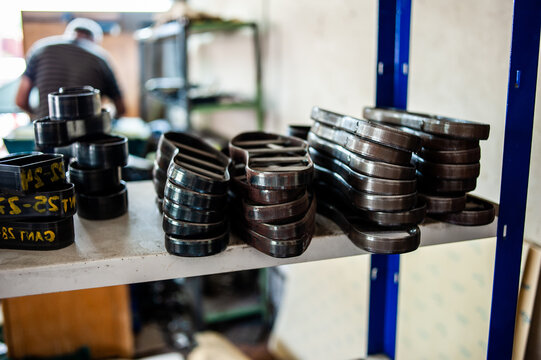 Craft shoe factory of exclusive production