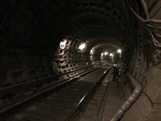 Fototapeta na wymiar tunnel in the night