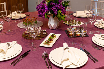 Catering, server tables for bonquet