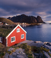 Reine, wioska rybacka na Lofotach w Norwegii, przykładowe zdjęcia