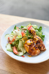 Grilled Chicken Salad with Strawberries and Courgette