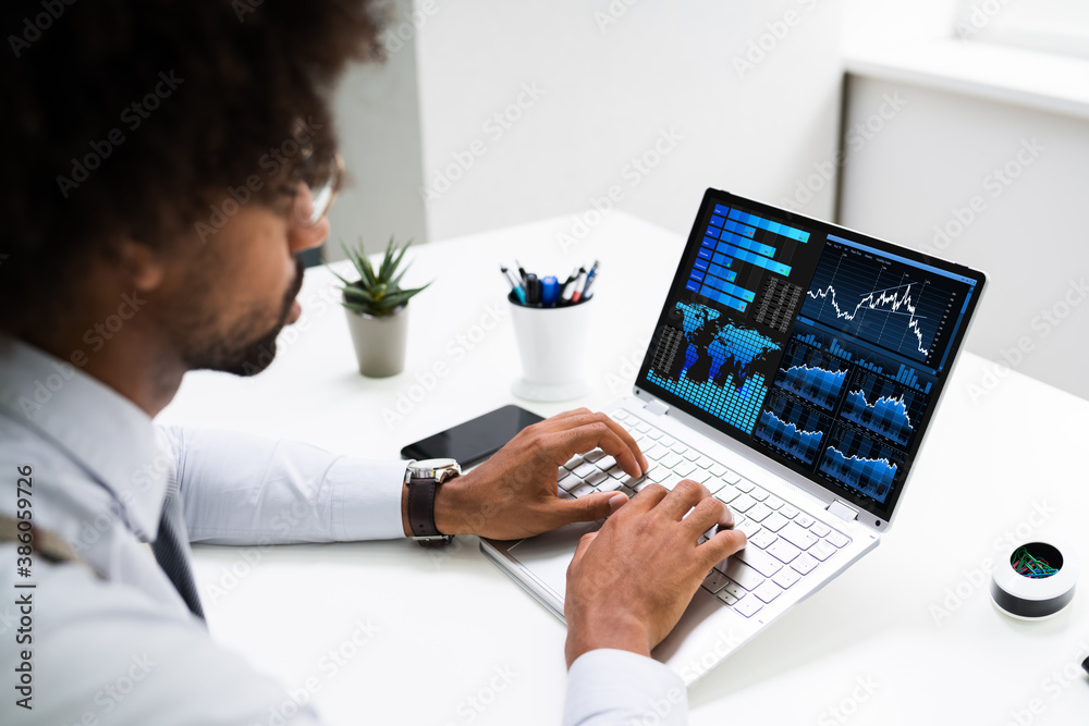 Aufkleber Business Data Analyst Using Computer