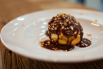 Profiteroles