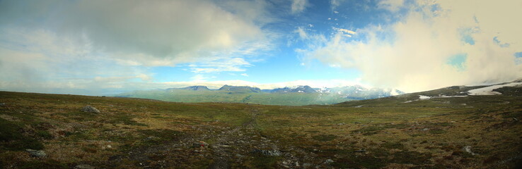 The fog on mount Nuolja is slowly lifting