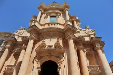 Noto - Facciata della Chiesa di San Domenico