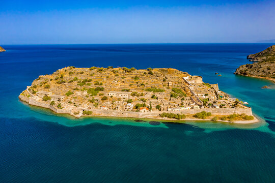 Fortress Spinalonga in Greece from above | Fortress Spinalonga auf Kreta aus der Luft
