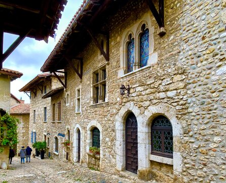 street in the town of Perouges