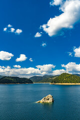 Obraz premium Zaovine lake in Serbia