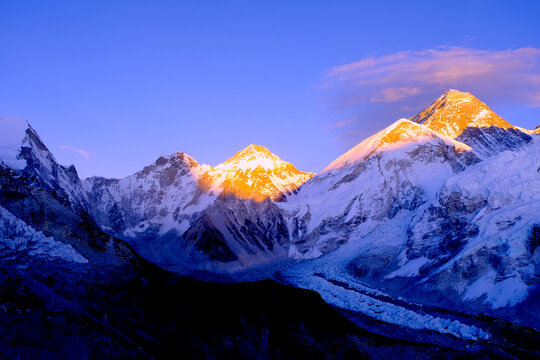 Nepal Everest Base Camp Trek Trekking Culture Religion Outdoor Adventure