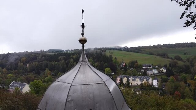 Im Erzgebirge im Wald 