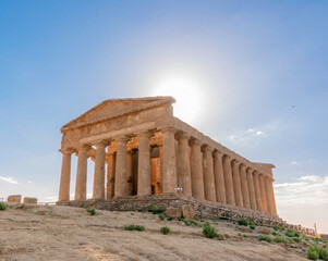 Obraz premium temple of apollo in agrigento valle dei templi