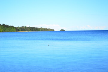 Fototapeta na wymiar lake and blue sky