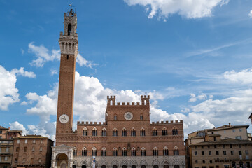 Fototapeta premium The Palazzo Pubblico in Siena, Italy
