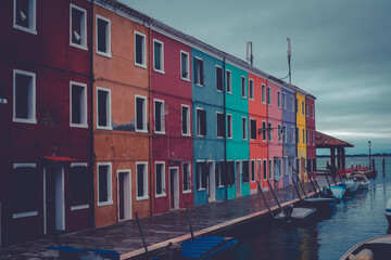 Fototapeta na wymiar The streets with the colorful houses of Burano in Venice, Italy.