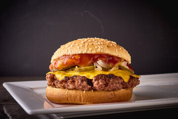 1/4 lb cheeseburger