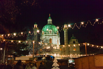 Fototapeta na wymiar Karlsplatz Christmas market in Vienna, Austria