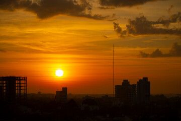 Amanece en la ciudad