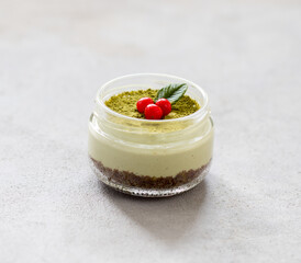 cheesecake with strawberries