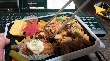 eating autumn image bento in Japan
