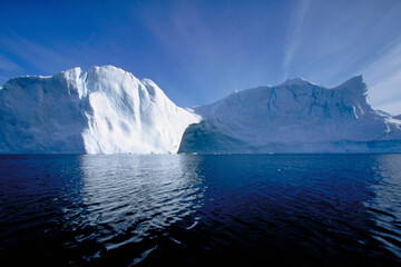 Obraz na płótnie Canvas 北極の氷山