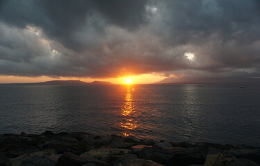 Obraz premium Beautiful sunrise at Boom beach Banyuwangi East Java Indonesia
