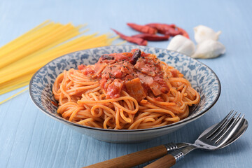 トマトソースのパスタ