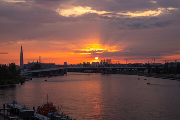 Fototapeta na wymiar Saint Petersburg, Neva, beautiful sunset