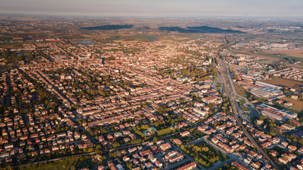 Naklejka premium Mavic Air 2 Drone City Landscape