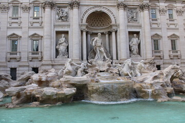 Fototapeta na wymiar famous landmark trevi fountain in rome city center italy