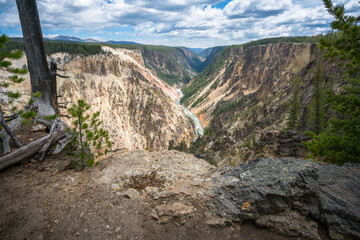 hiking the canyon rim south trail in grand canyon of the yellowstone, wyoming, usa