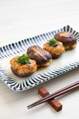 椎茸の肉詰め：縦位置
