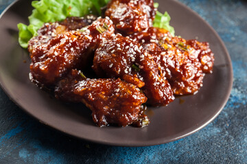 Sweet and spicy chicken wings