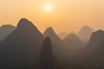 The most popular travel destination in China, the landscape of the Castel Mountains in Yangshuo...