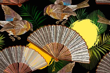 Vögel und Japan-Fan. Asiatisches nahtloses Muster. Mode orientalische Kunst. Orientalischer Stil. Japanische und chinesische Kunst © Matrioshka