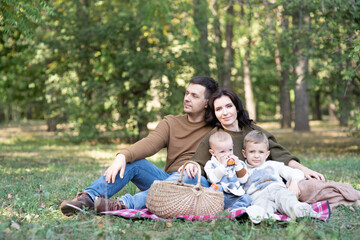 Fototapeta premium Family with two children