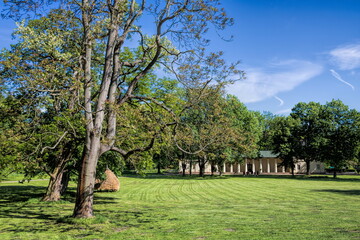 Lübbenau, Deutschland - schlosspark mit orangerie