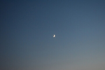 Fototapeta na wymiar Luna calante