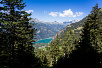 Fototapeta na wymiar Lago di Poschiavo
