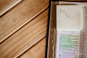 Biblia - Nota Dios es bueno