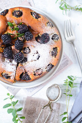 cake with blackberries