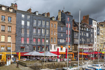 Obraz premium Embankment in Honfleur, France