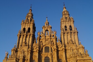 Fototapeta na wymiar Paisagem da fachada da Catedral de Santiago de Compostela / Espanha