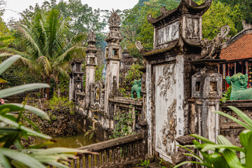 Naklejka premium Red River near Hanoi, trip to the Perfume pagode by boat on the Red river