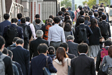 Crowd of people walking street in Tokyo, JAPAN (都内の通勤風景)