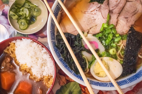 Lamen japon&ecirc;s. Comida t&iacute;pica japonesa.