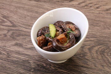 Marinated shiitake mushrooms with herbs