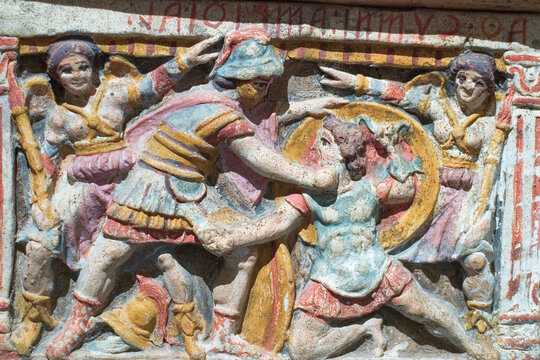 Etruscan civilization archaeological finds Italy